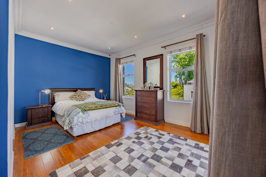 5 Bedroom Property for Sale in Kenilworth Upper Western Cape